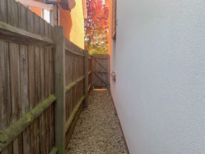 Photo 23- click for photo gallery